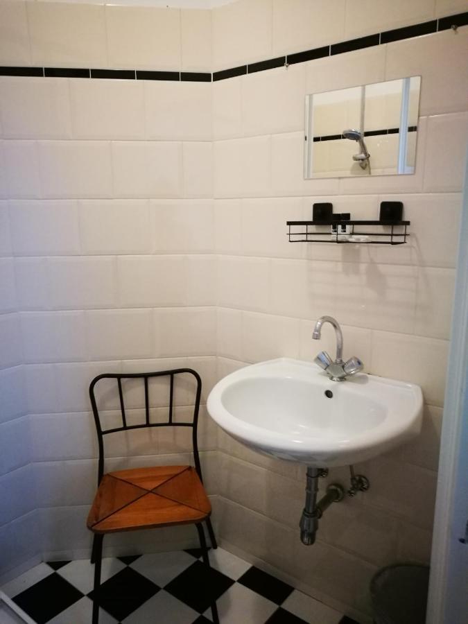 En Suite Гаага Экстерьер фото